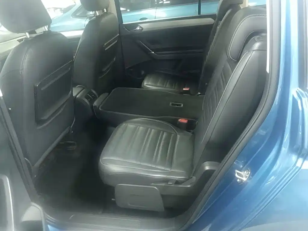 Volkswagen Touran — миниатюра 17
