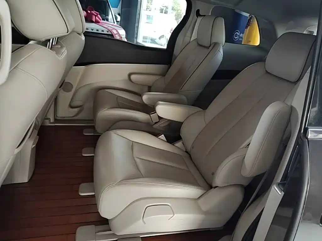 Buick GL8 — миниатюра 17