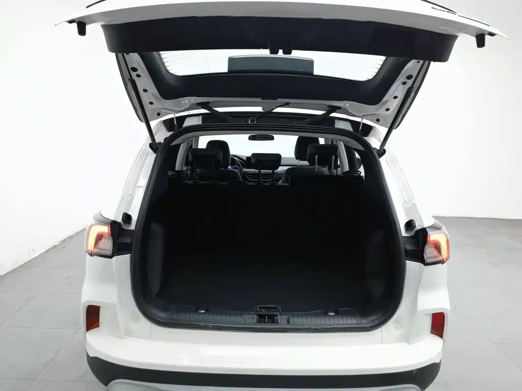 Ford Escape — миниатюра 16