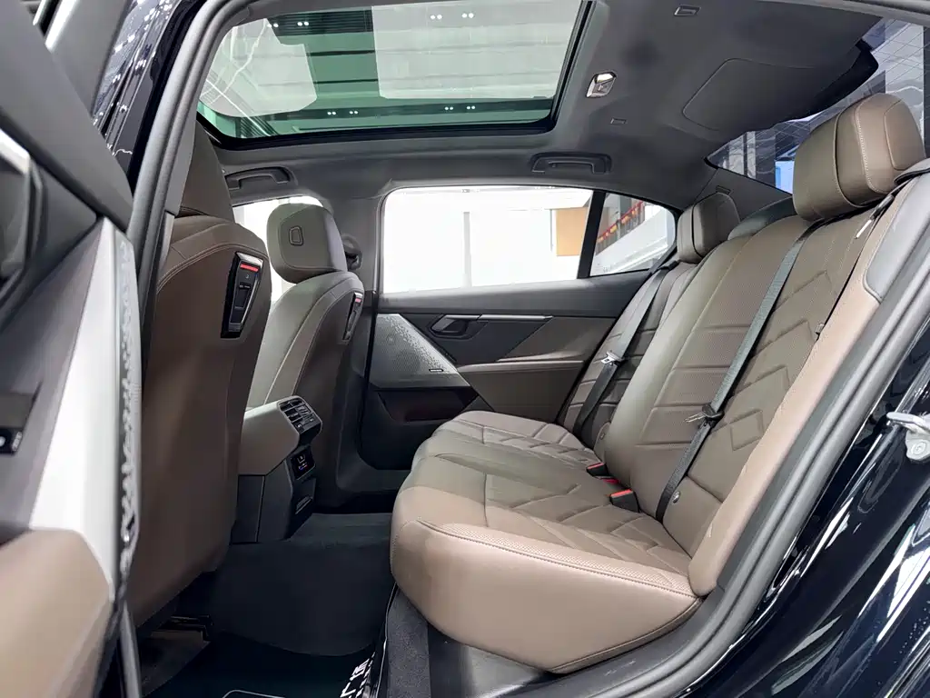 BMW 5 Series 5 2024 530Li Lead M Sport