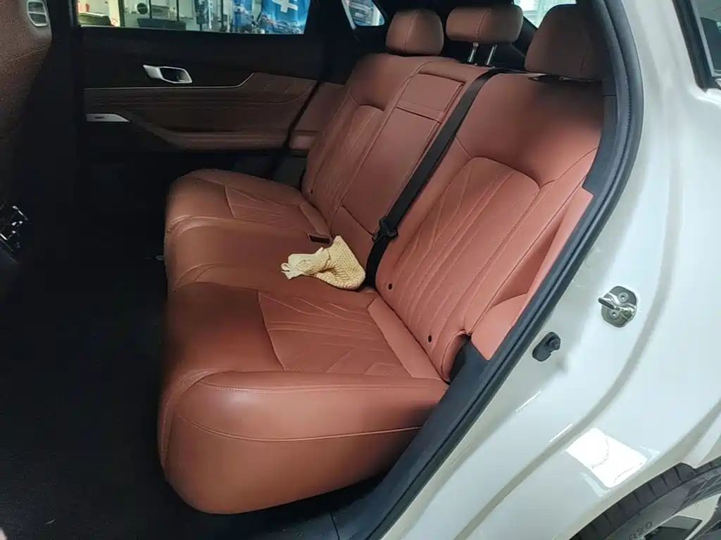 Changan UNI-K iDD — миниатюра 17