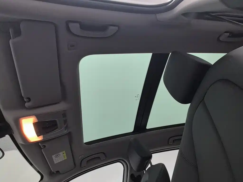 BMW 2 Series Active Tourer — миниатюра 14