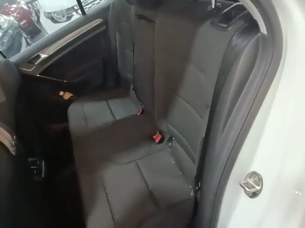 Volkswagen Golf — миниатюра 17