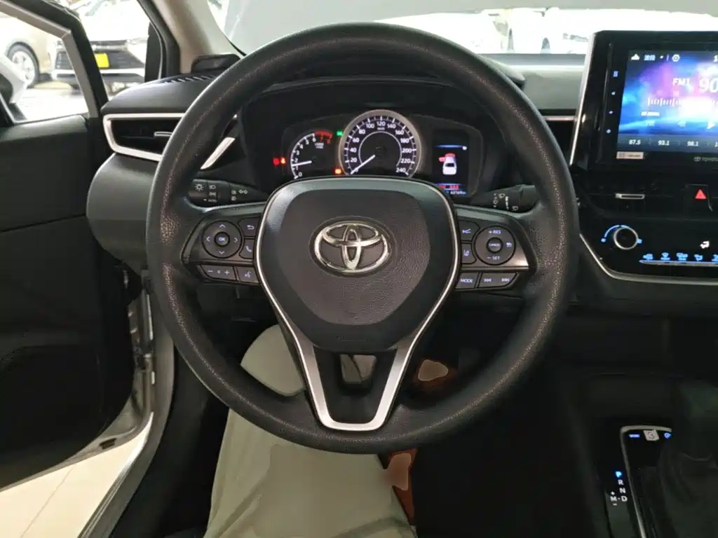 Toyota Corolla — миниатюра 11