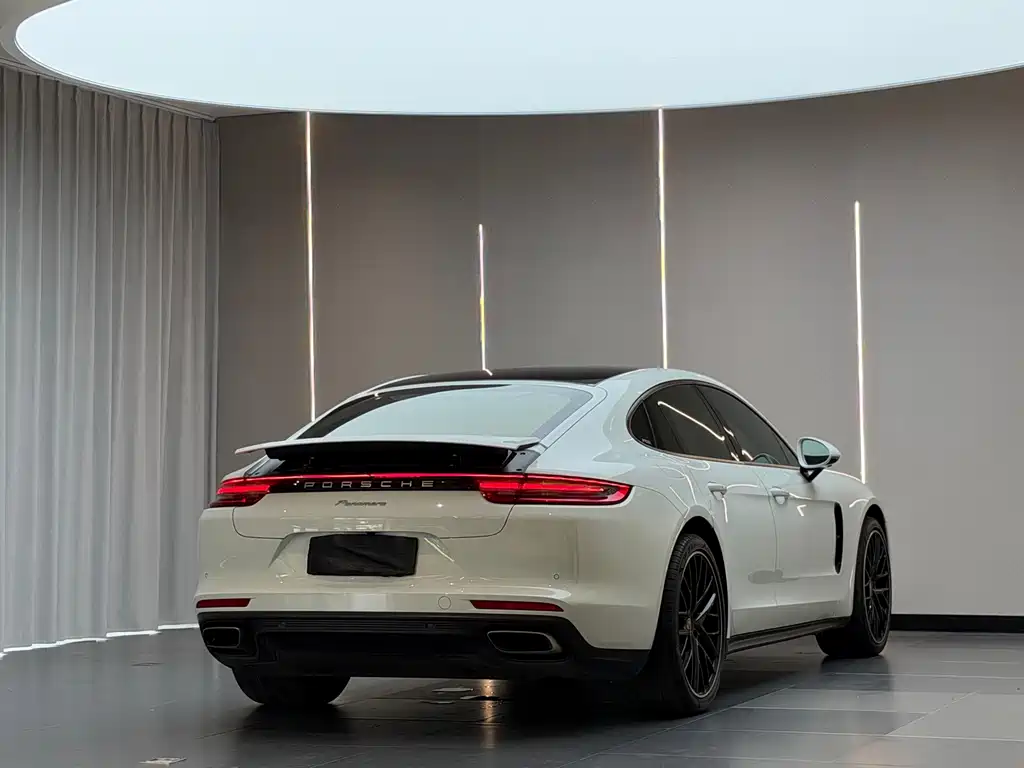 Porsche Panamera — миниатюра 9