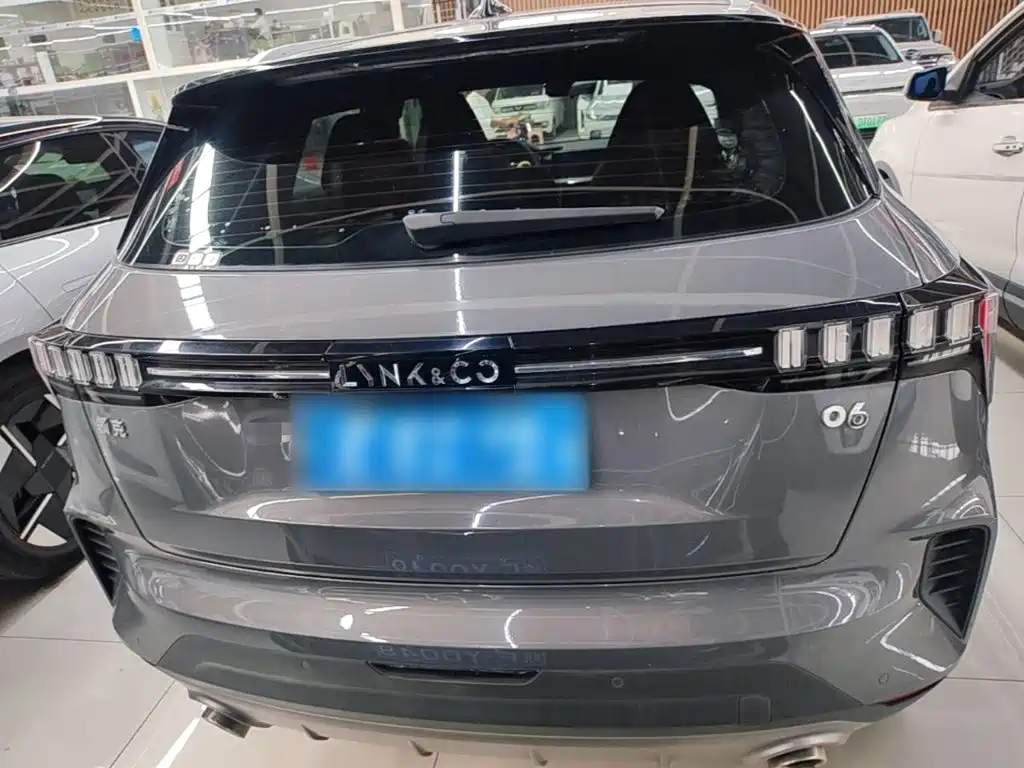 Lynk & Co 06 — миниатюра 6