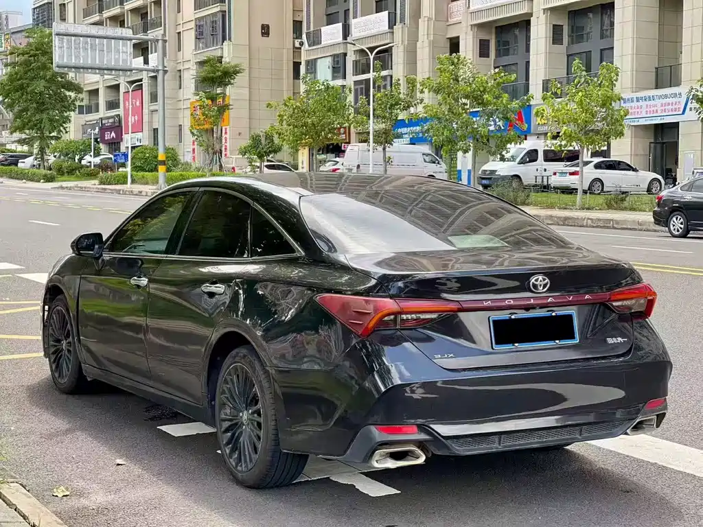Toyota Avalon — миниатюра 5