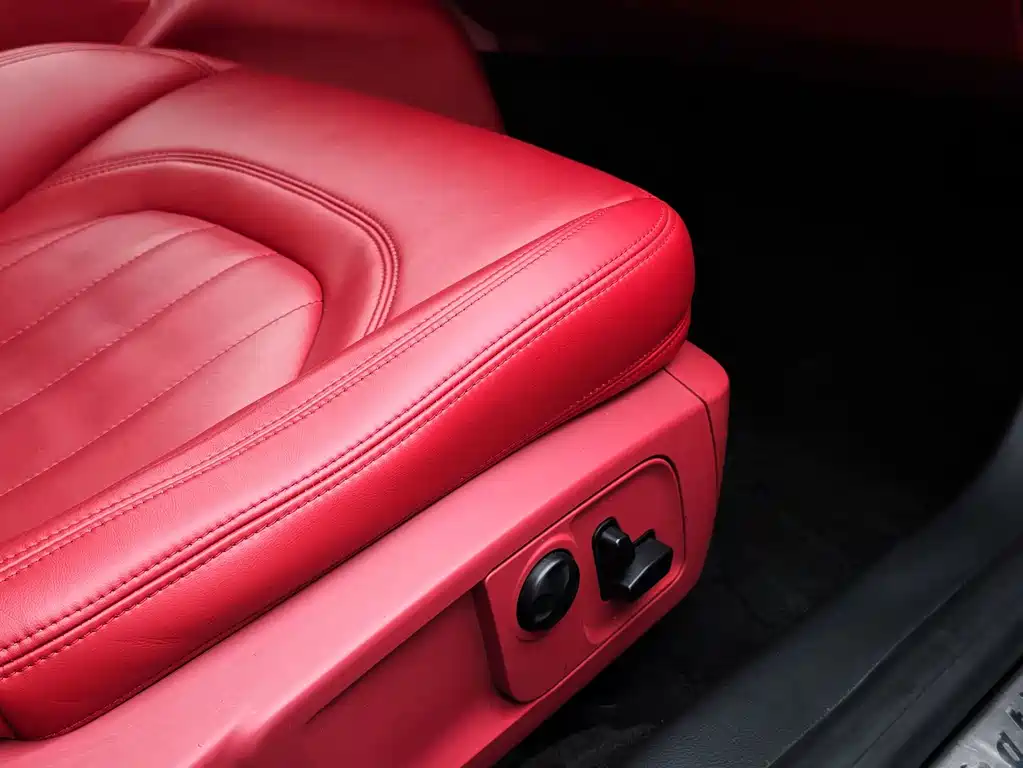 Maserati Quattroporte — миниатюра 18