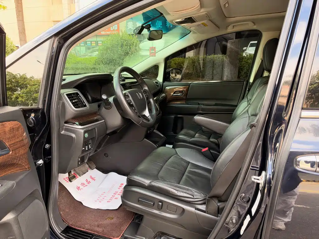 Honda Odyssey — миниатюра 4