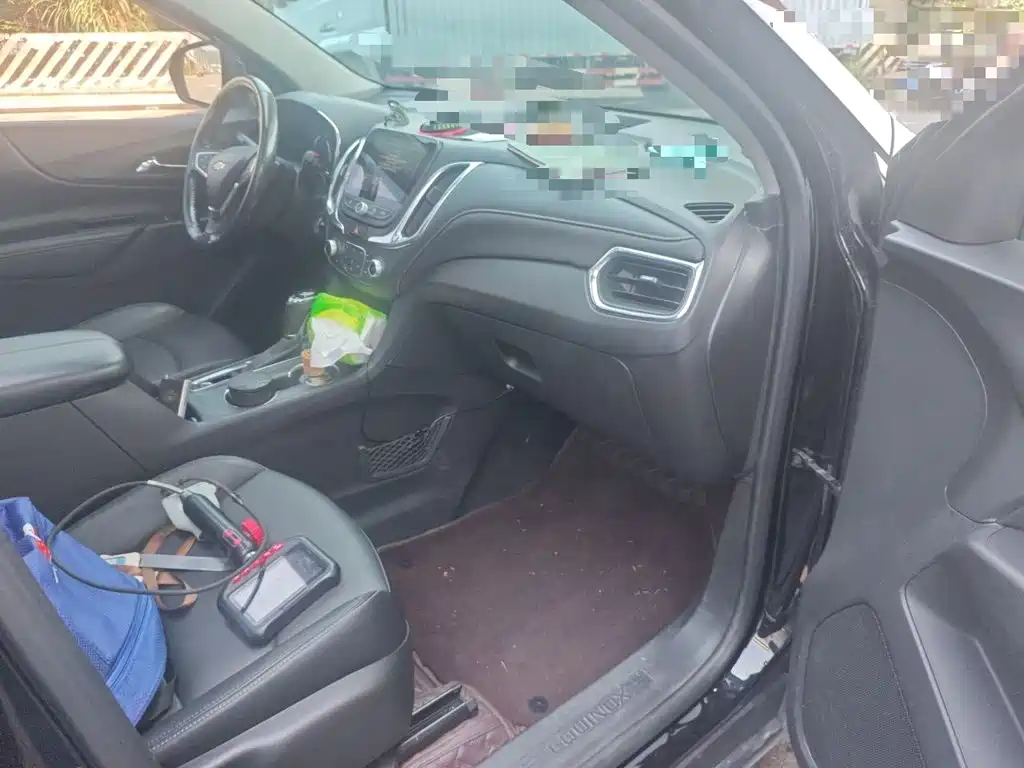 Chevrolet Equinox — миниатюра 19