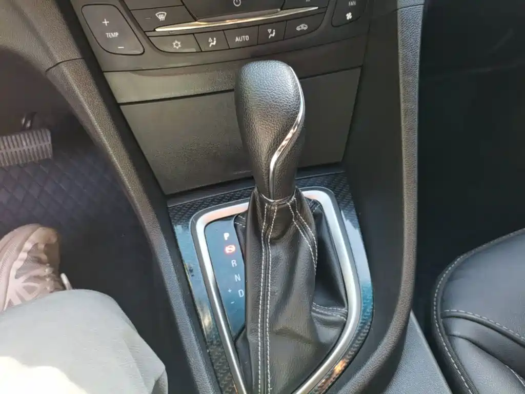 Buick Excelle — миниатюра 14