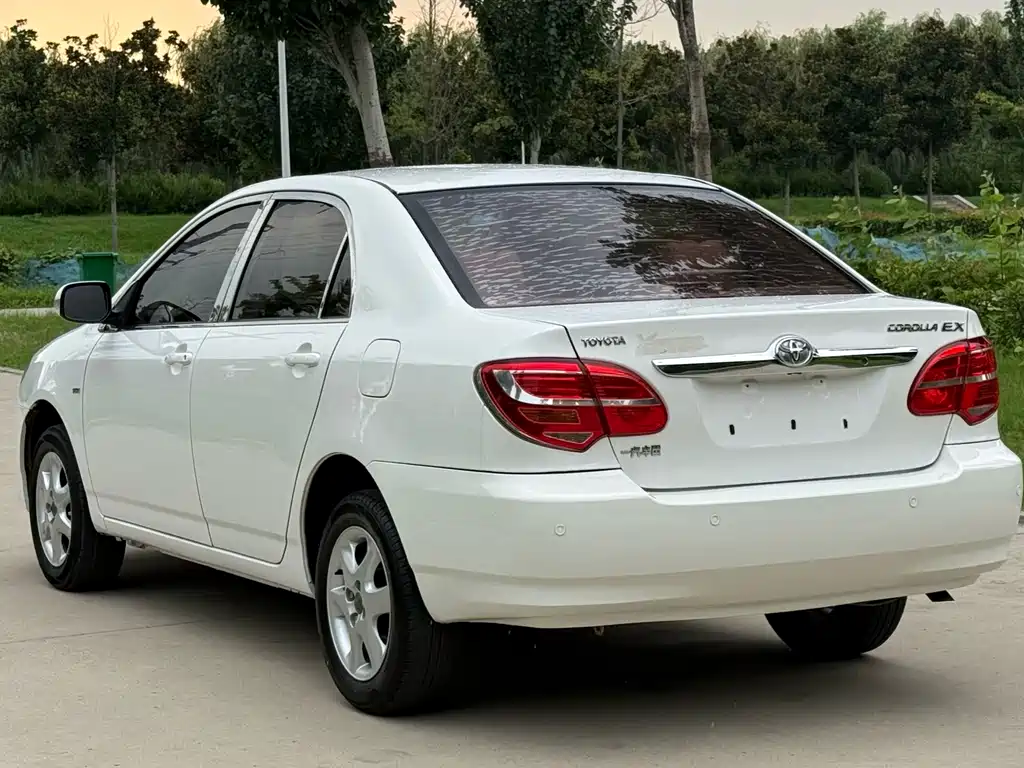 Toyota Corolla — миниатюра 11