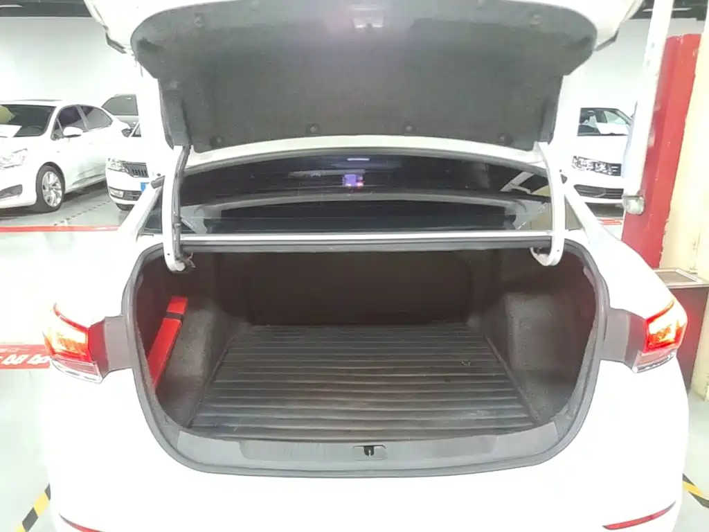 Buick Excelle — миниатюра 19