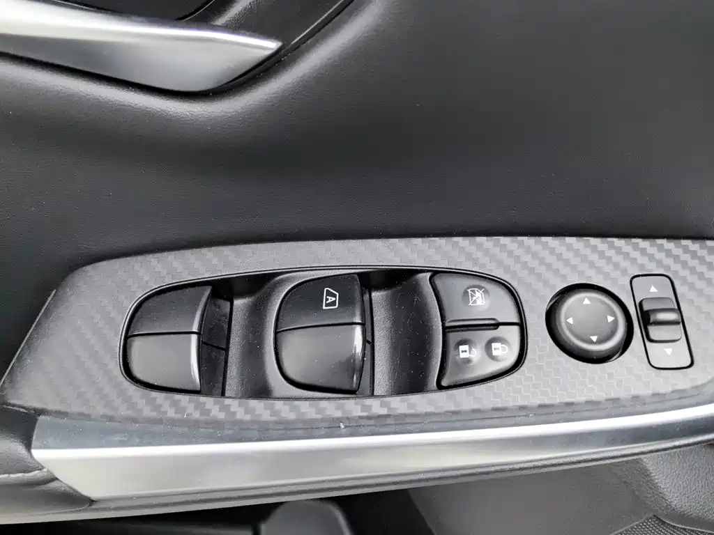 Nissan Sylphy — миниатюра 9