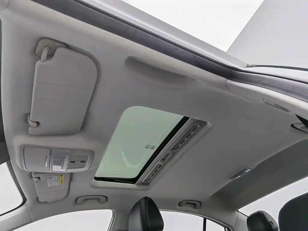 Roewe i5 — миниатюра 14