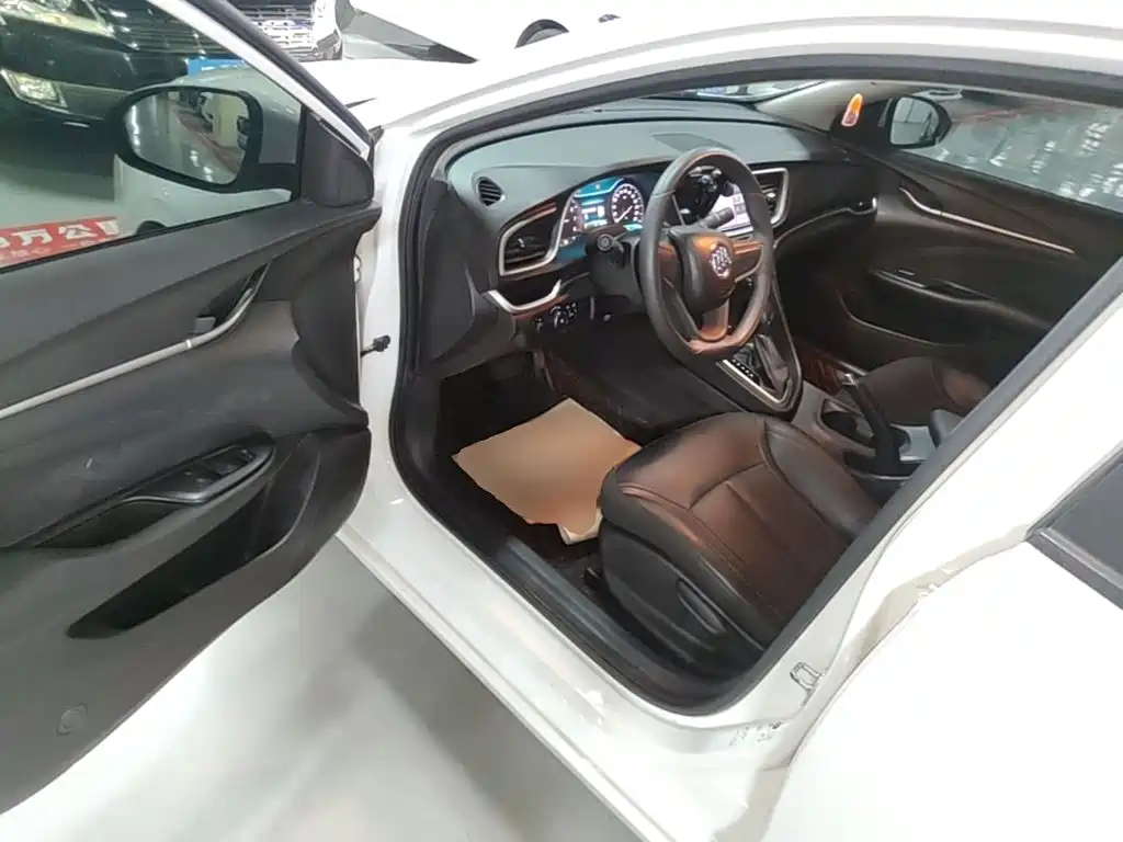 Buick Excelle — миниатюра 16
