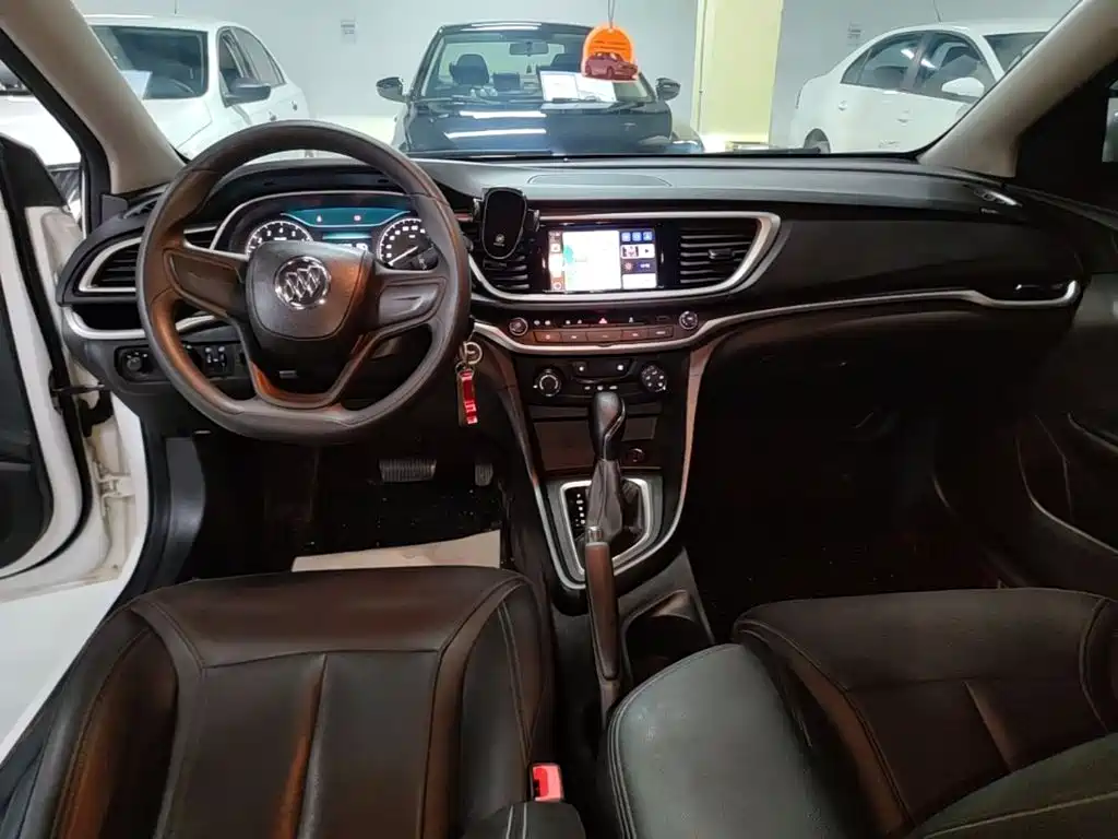 Buick Excelle — миниатюра 10
