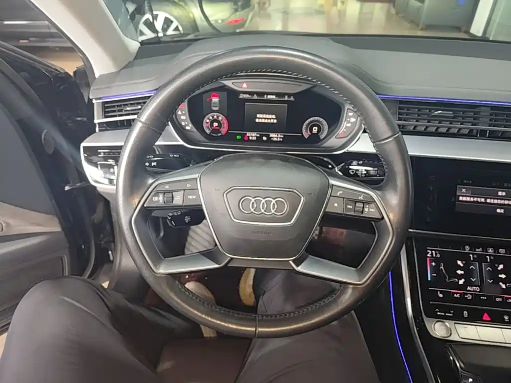 Audi A8 — миниатюра 11