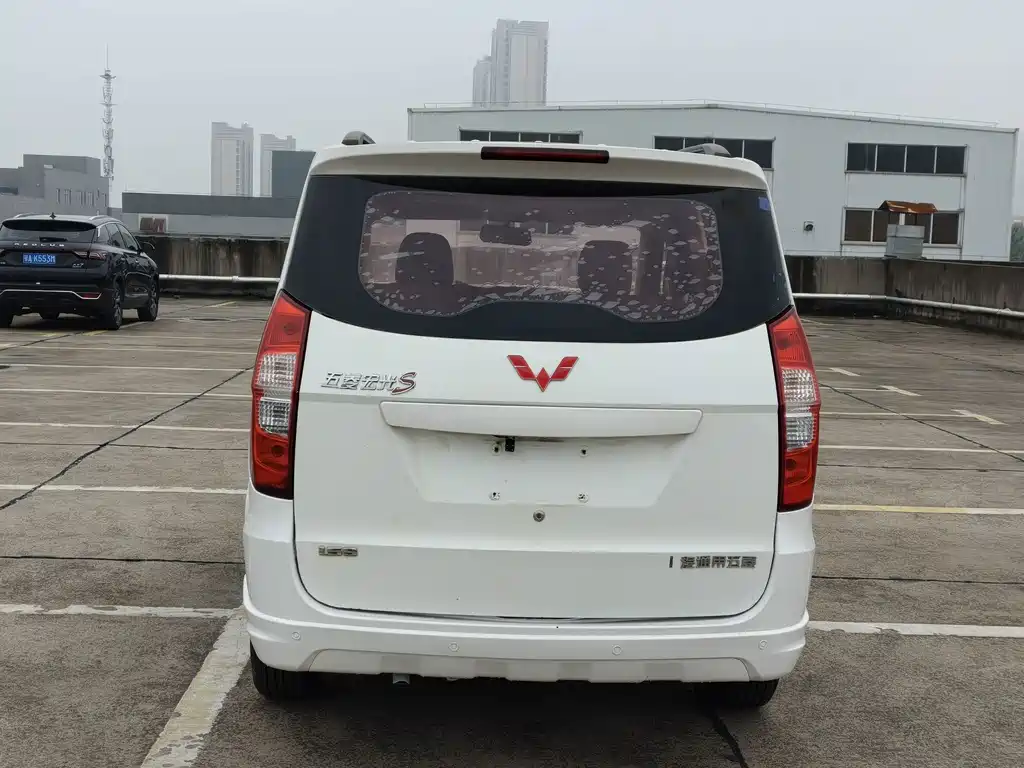 Wuling Hongguang — миниатюра 5