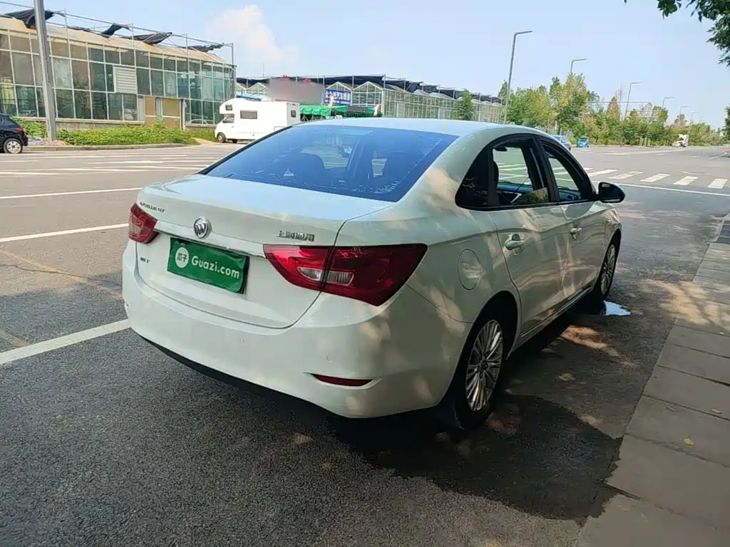 Buick Excelle — миниатюра 7