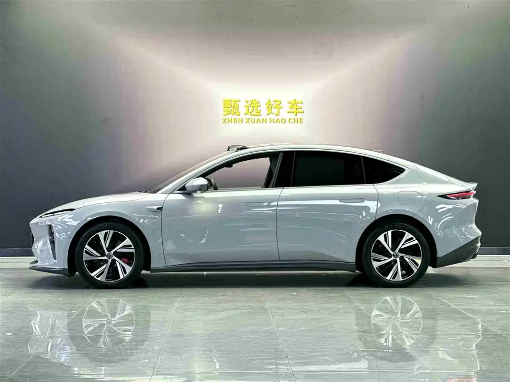 NIO NIO ET5