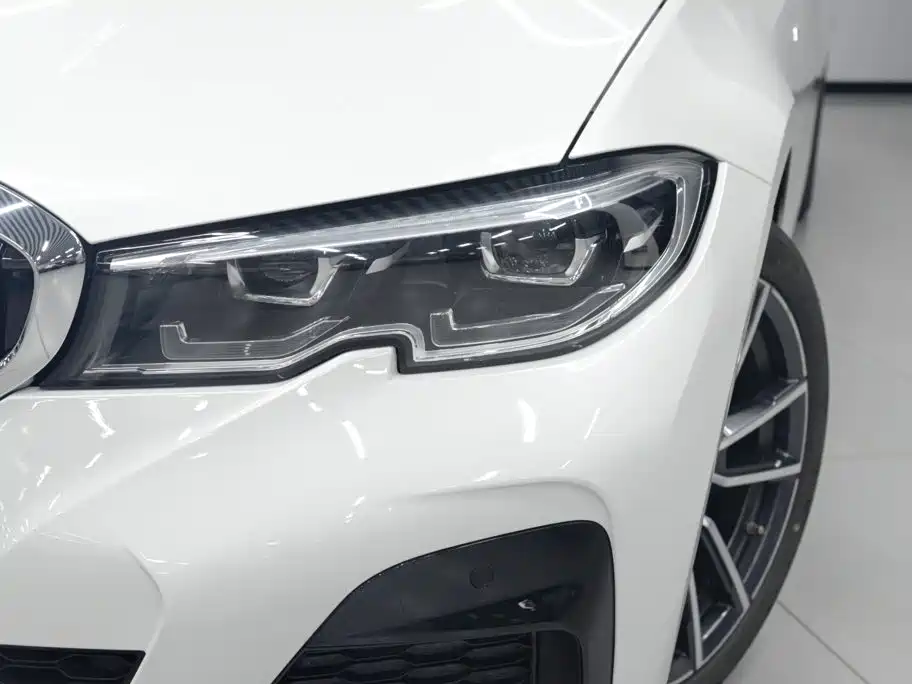 BMW 3 Series — миниатюра 24