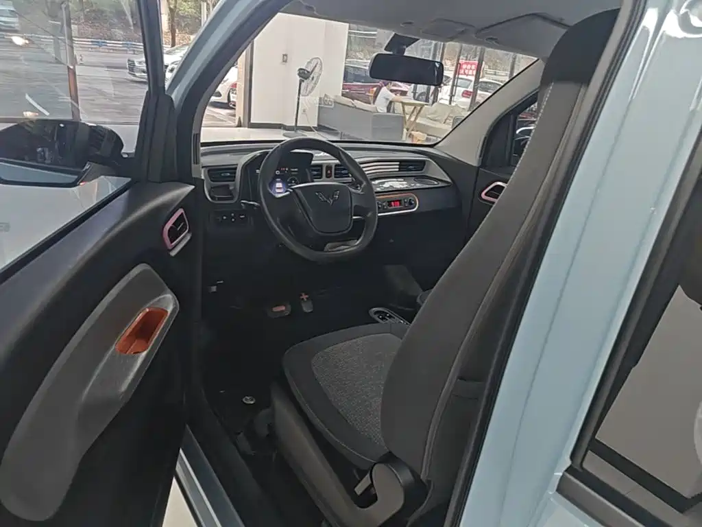 Wuling MINIEV — миниатюра 16