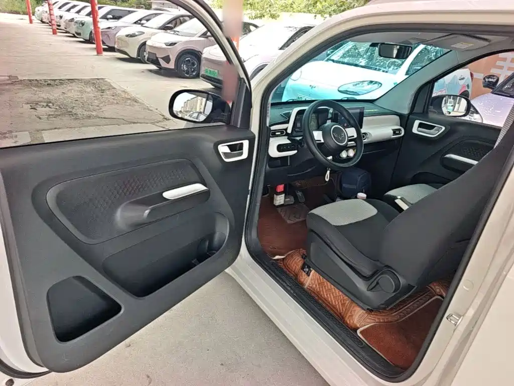 Wuling MINIEV — миниатюра 16