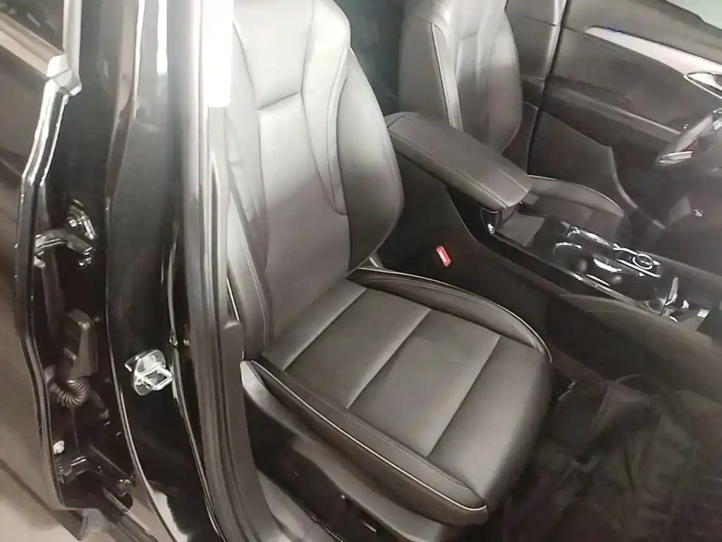 Buick Envision Plus — миниатюра 25