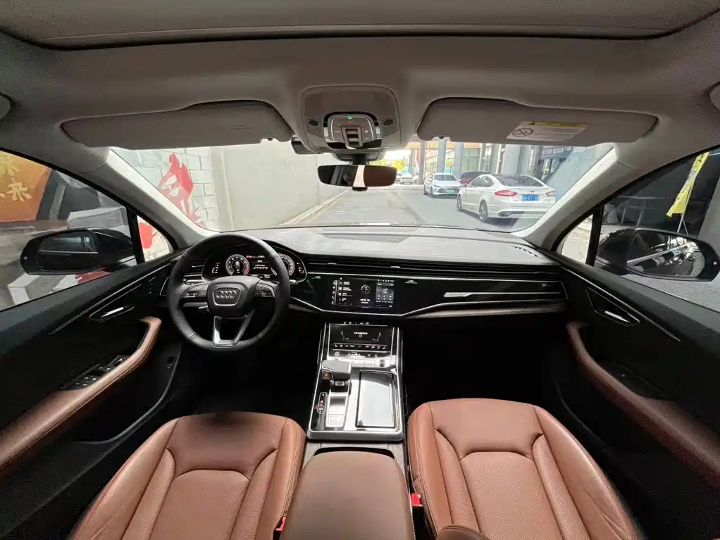 Audi Q7 — миниатюра 11