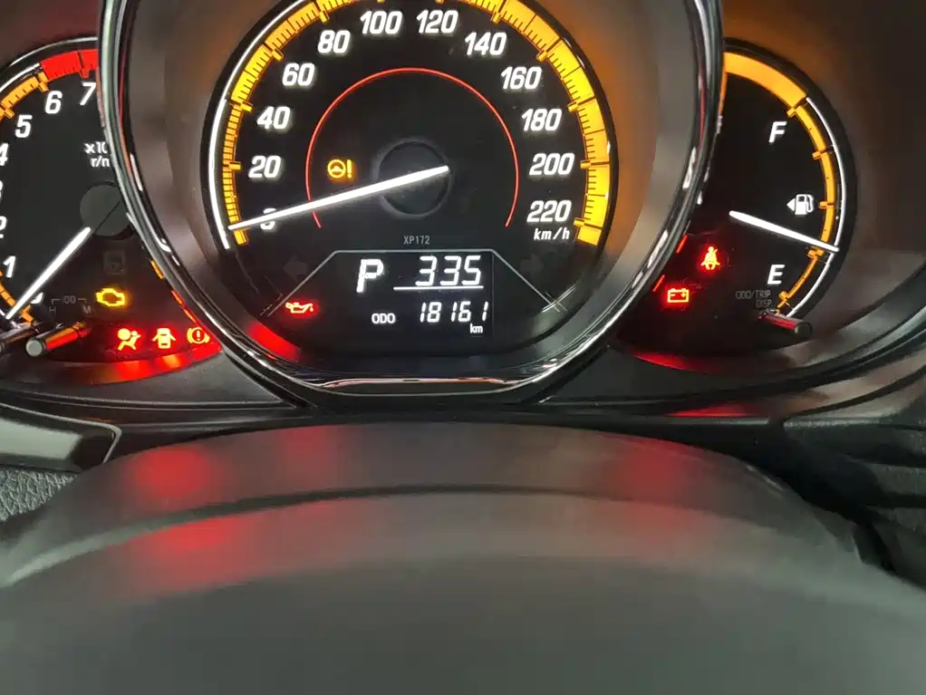 Toyota Yaris L — миниатюра 3