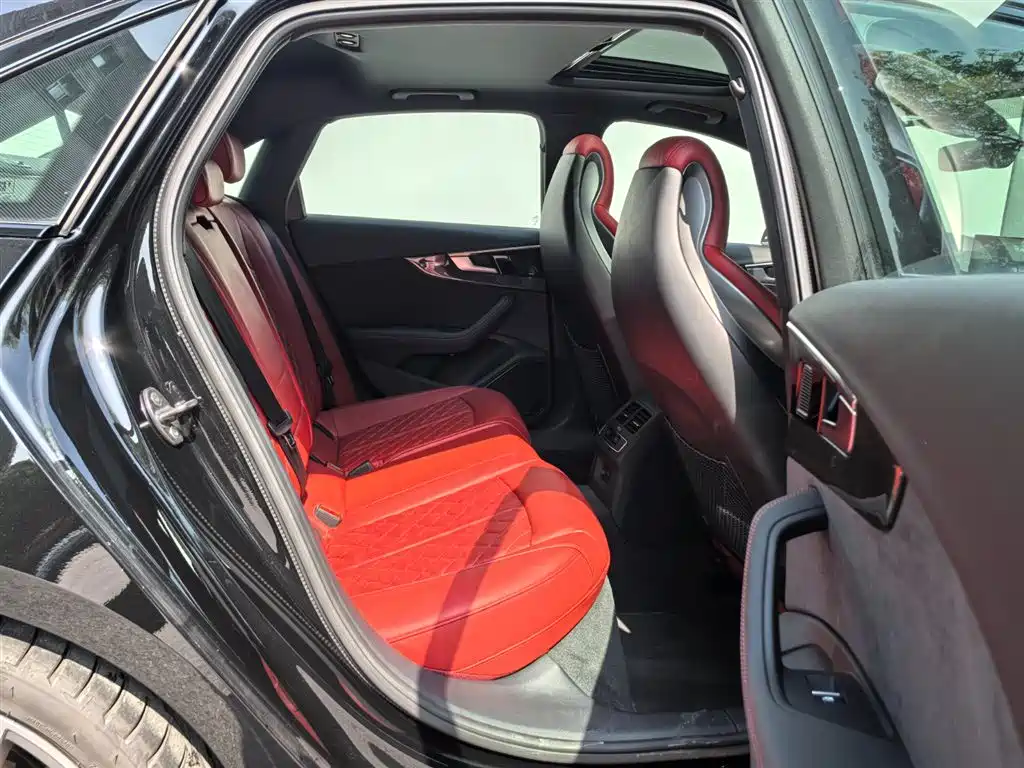 Audi S4 — миниатюра 18