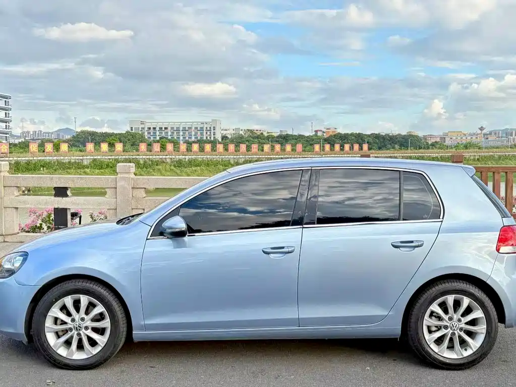 Volkswagen Golf — миниатюра 5