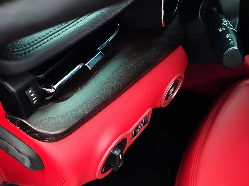 Maserati Quattroporte — миниатюра 28