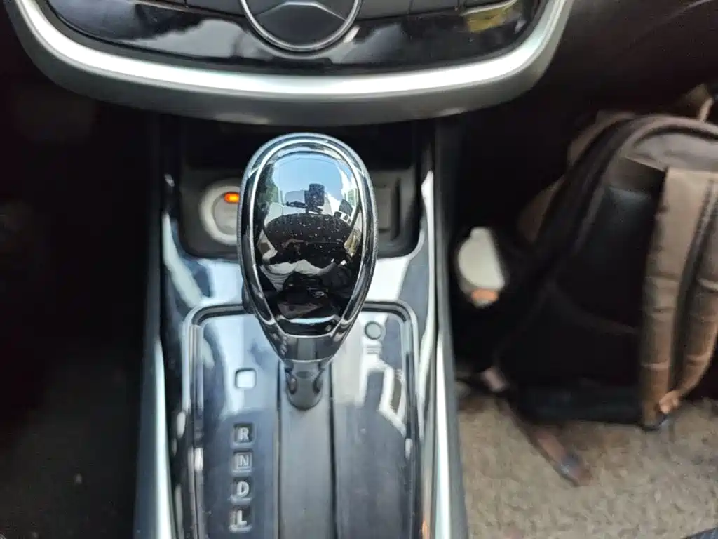 Nissan Tiida — миниатюра 14