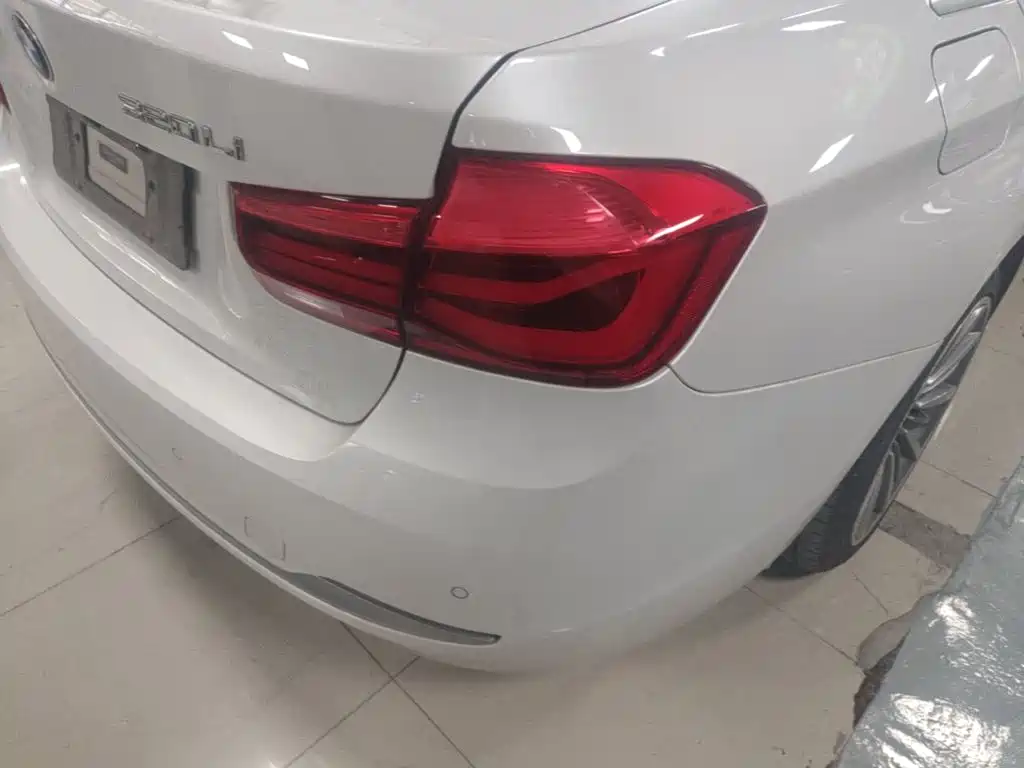 BMW 3 Series — миниатюра 8