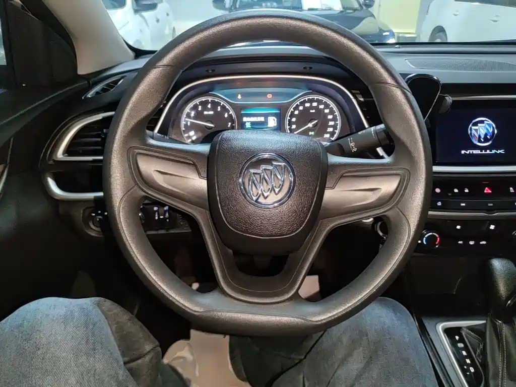 Buick Excelle — миниатюра 11