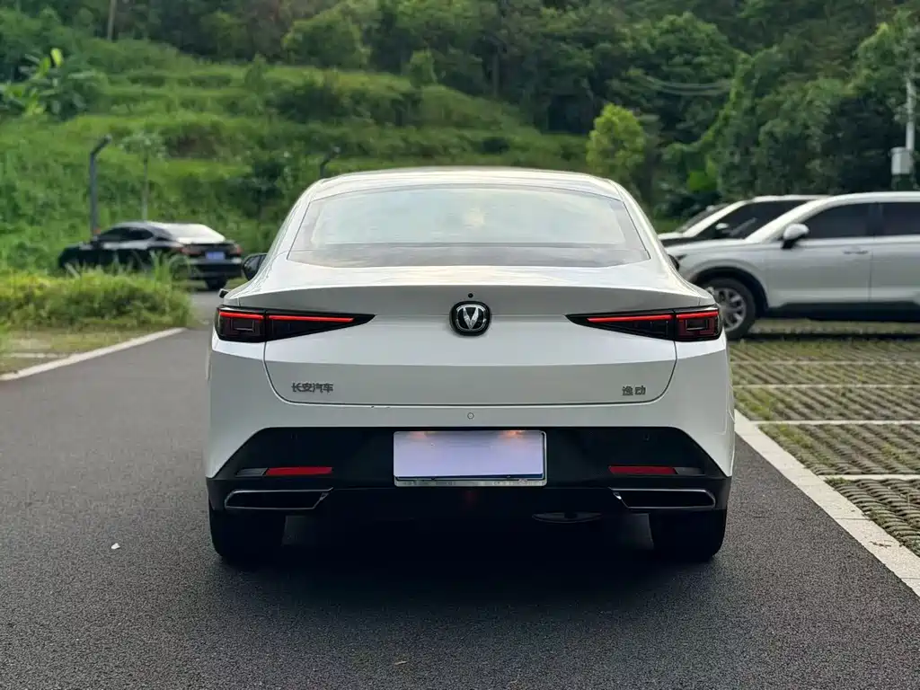 Changan Eado — миниатюра 8
