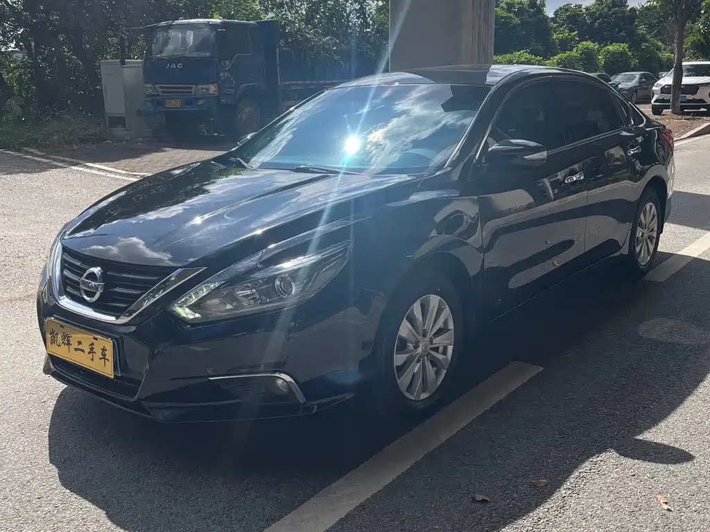 NISSAN TEANA