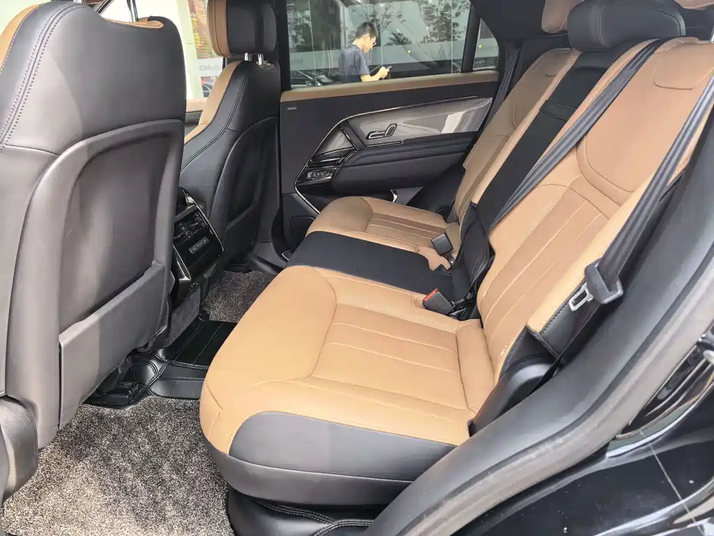 Land Rover Sport — миниатюра 5