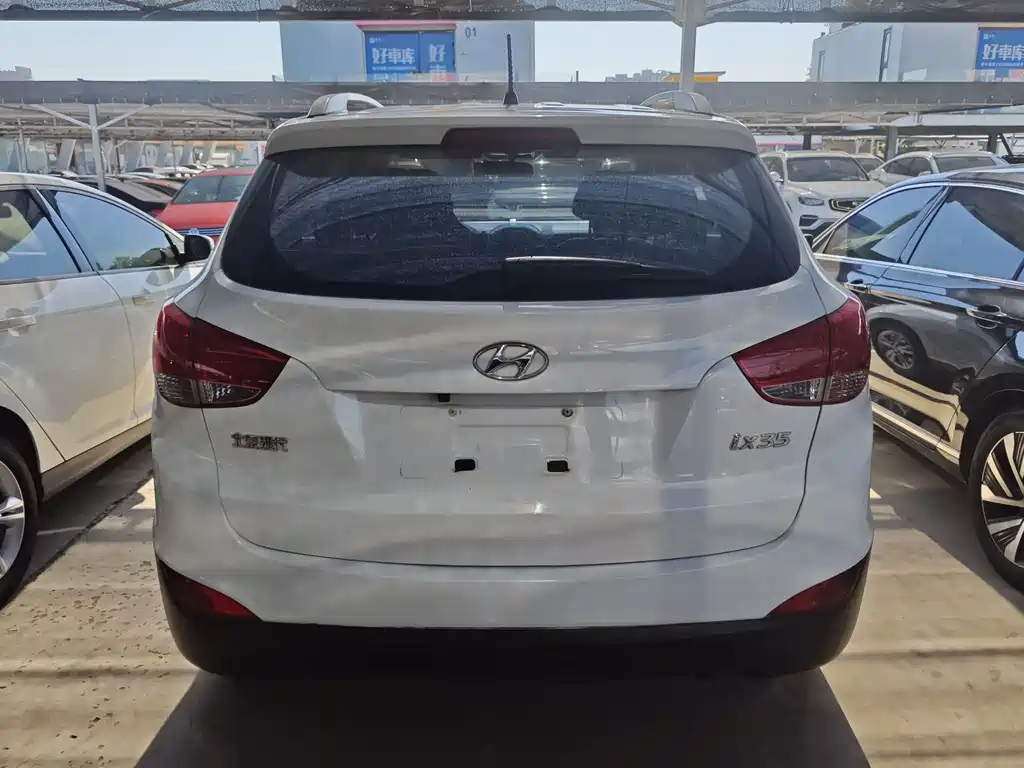 Hyundai BAIC Hyundai ix35 ix35 2012 2.0L AT Elite GLS