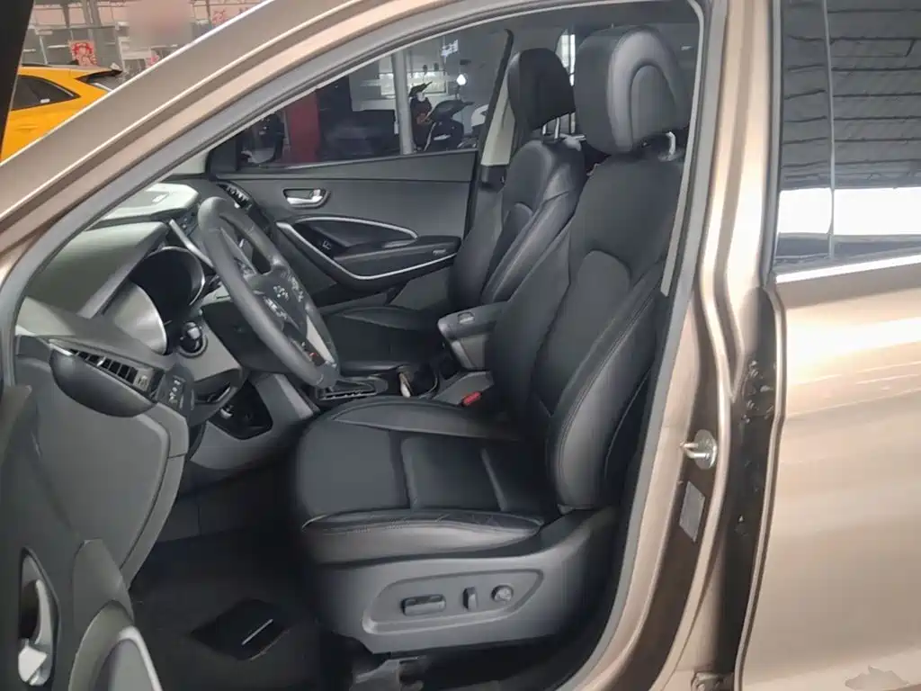 Hyundai Santa Fe — миниатюра 15