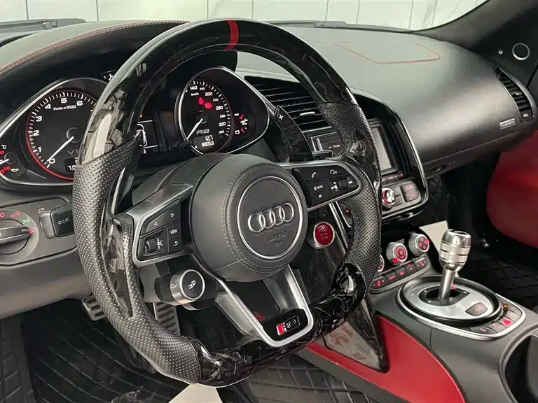 Audi R8 — миниатюра 13