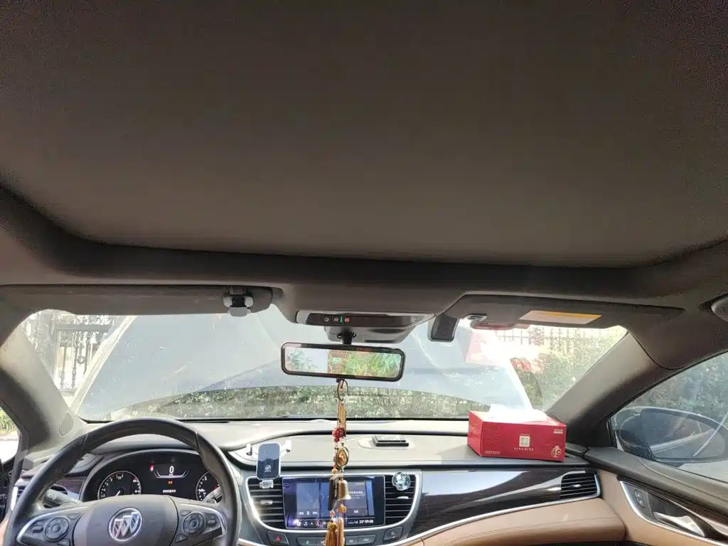 Buick LaCrosse — миниатюра 9