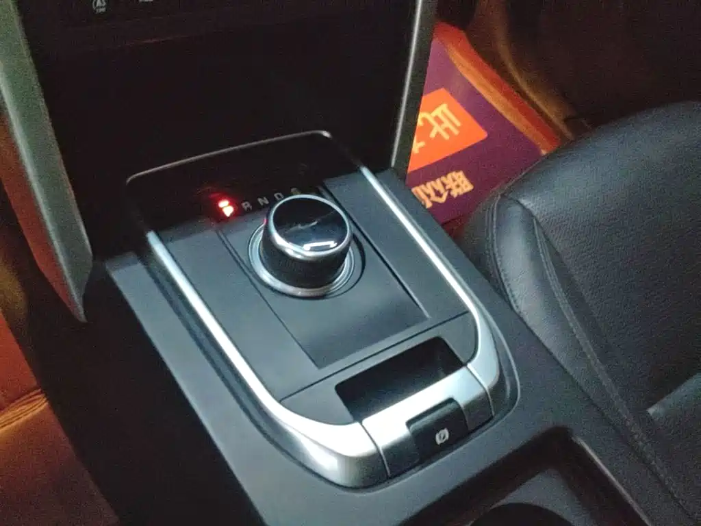 Land Rover Discovery Sport — миниатюра 14