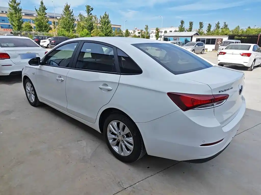 Buick Excelle — миниатюра 5
