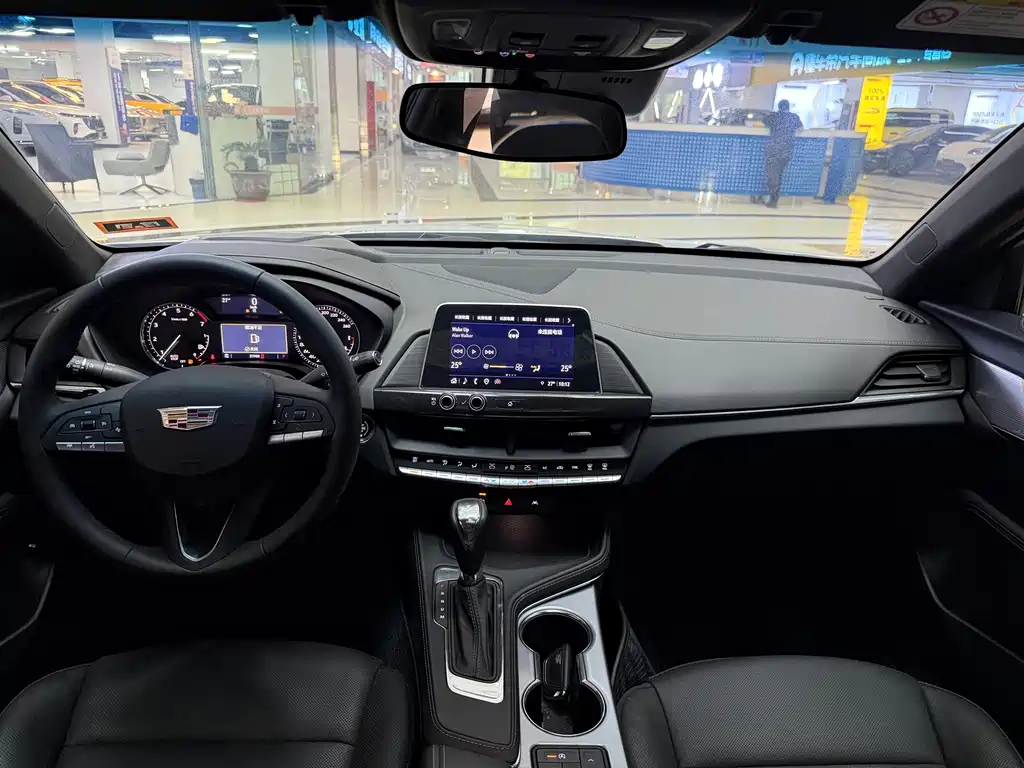 Cadillac CT4 — миниатюра 9