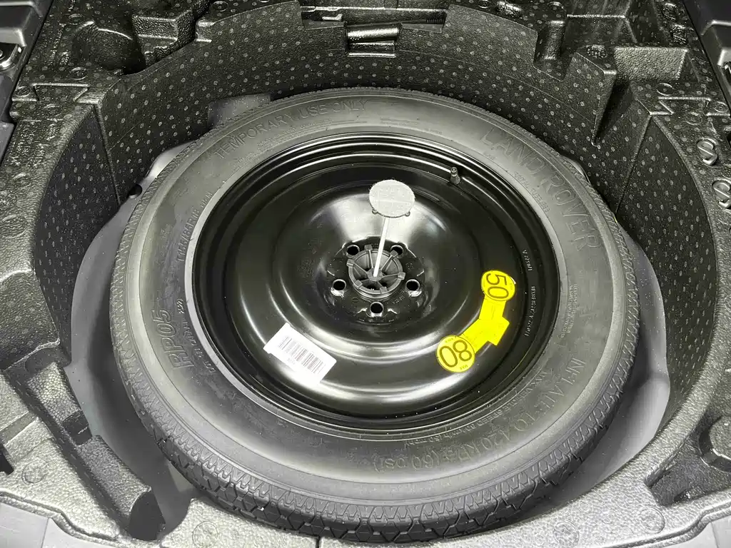 Land Rover Discovery Sport — миниатюра 9