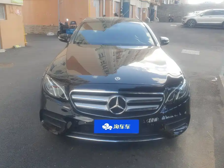 Mercedes-Benz E-Class — миниатюра 2