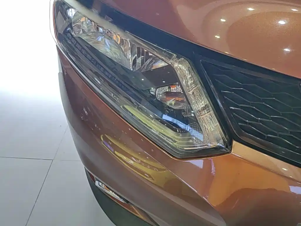 Nissan X-Trail — миниатюра 13